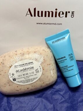 Hydraderm Light Fluid Moisture + Honey Almond Exfoliating Soap - Blue & Cream